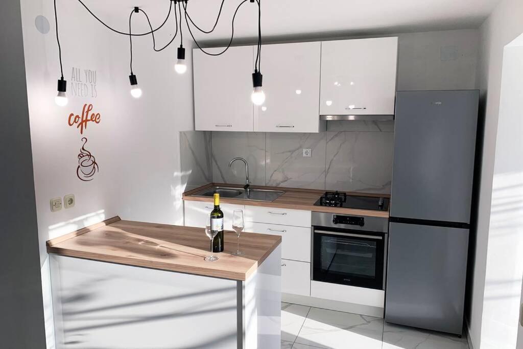 New Apartment Ema I Кърк Екстериор снимка