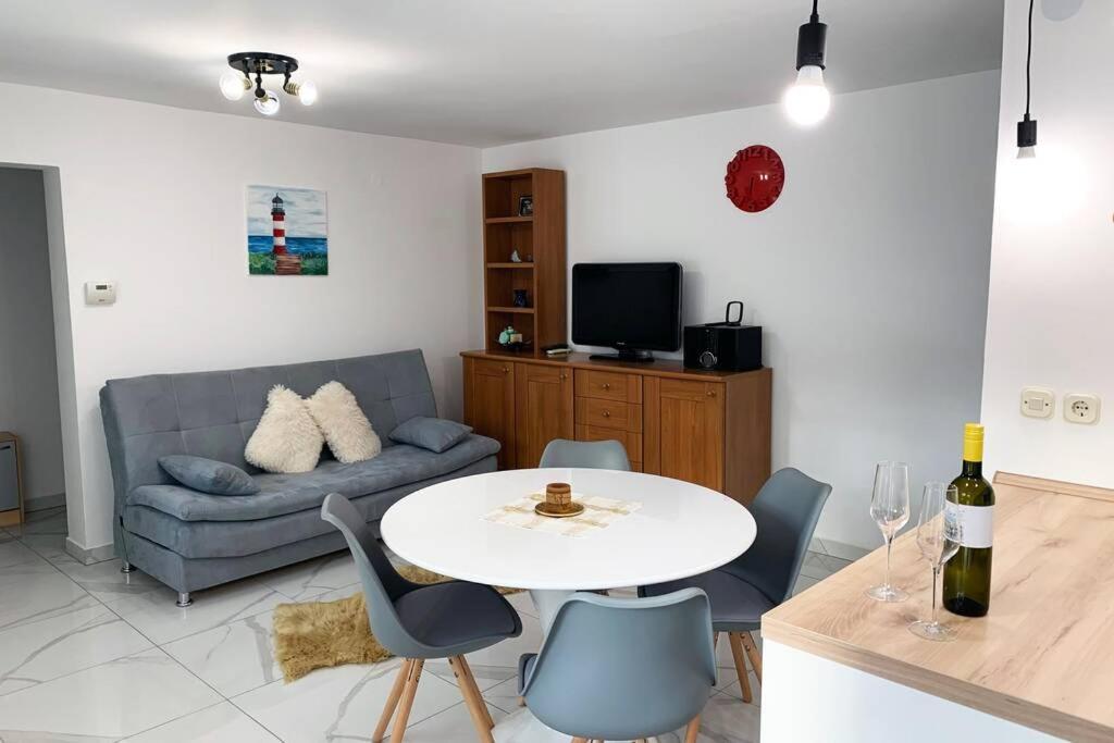 New Apartment Ema I Кърк Екстериор снимка
