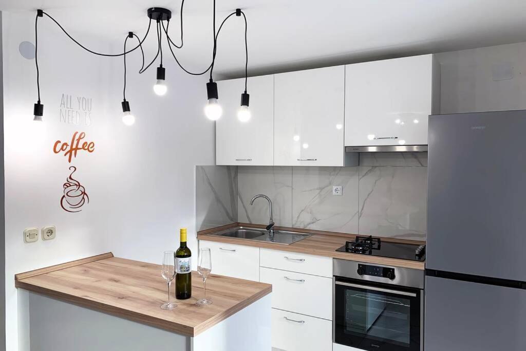 New Apartment Ema I Кърк Екстериор снимка